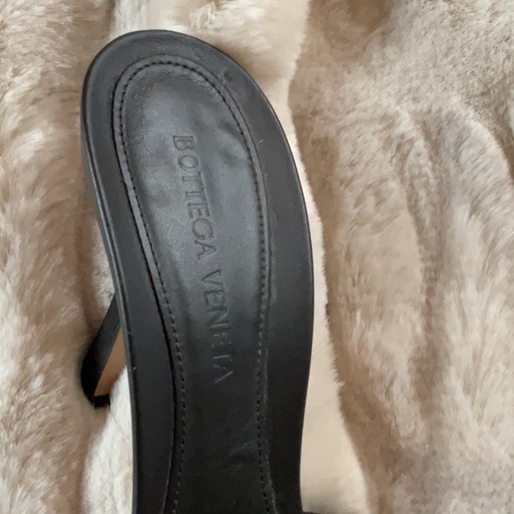 Bottega Veneta Quilted Leather Mule Sandals - Picture 9 of 13